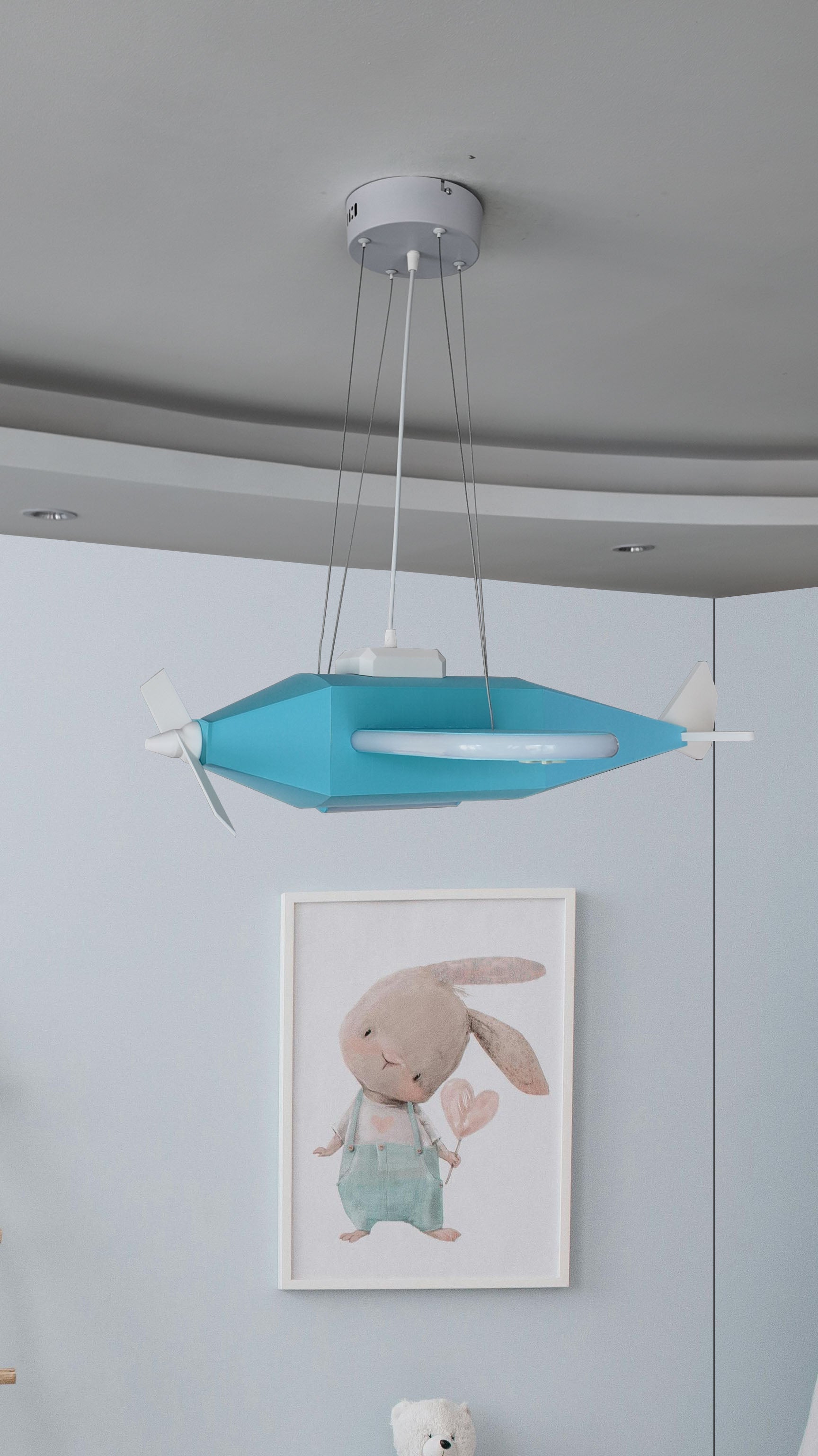 Uçak Temalı Entegre LED Çocuk Odası Sarkıt Avize (70x80 cm, Plastik) – Kişiye Özel Tasarım, El Yapımı Görünüm